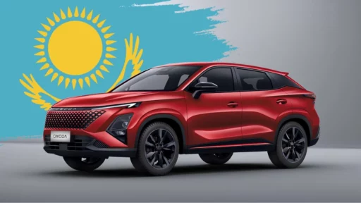 omoda C5 новый сбоку спереди красный казахстан