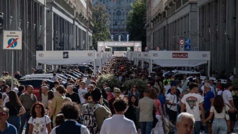 Автосалон в Турине 2024 китайские автомобили