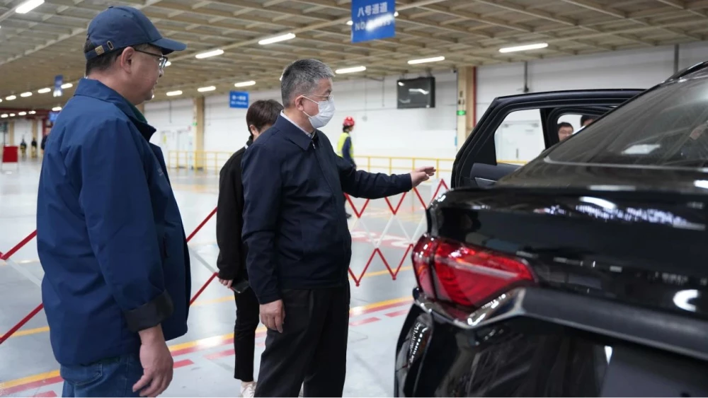 sensteed yufun knewstar g11 ks01 geely tugella сбоку сзади черный