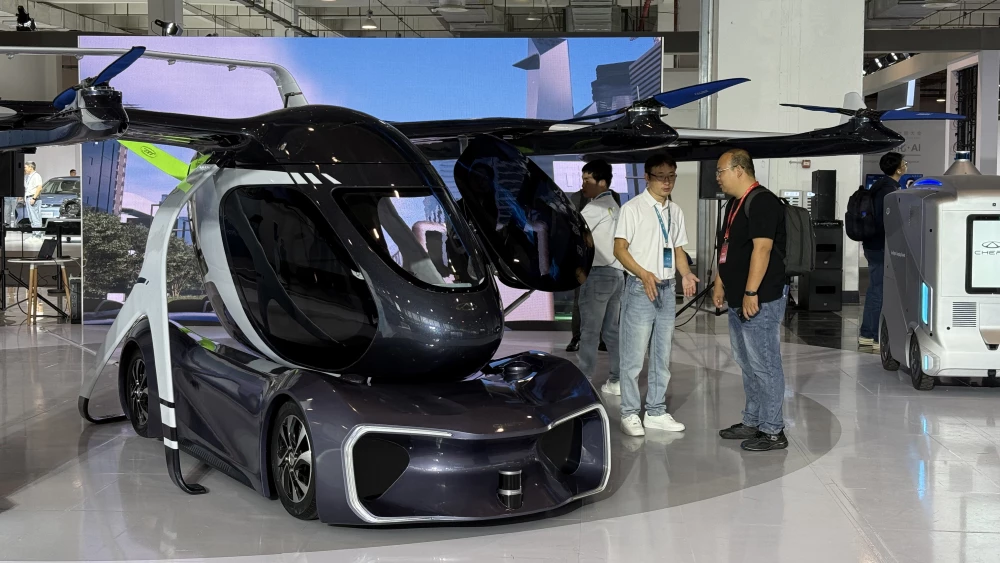 летающий автомобиль chery