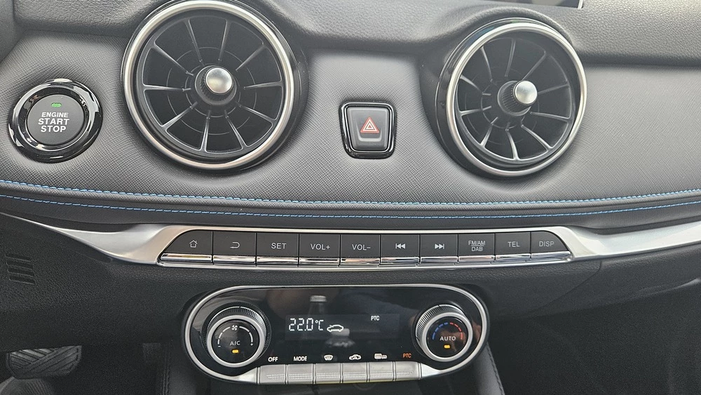 Evolute i-Joy салон интерьер воздуховоды кондиционер