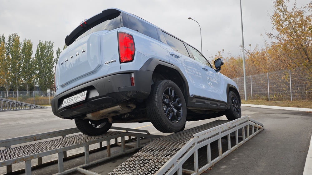 haval h3 тест-драйв сергей мишин сзади сбоку на бездорожье в динамике вывешивание