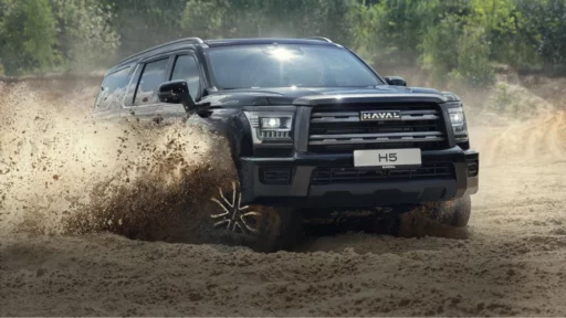 haval h5 сбоку спереди рамный внедорожник черный