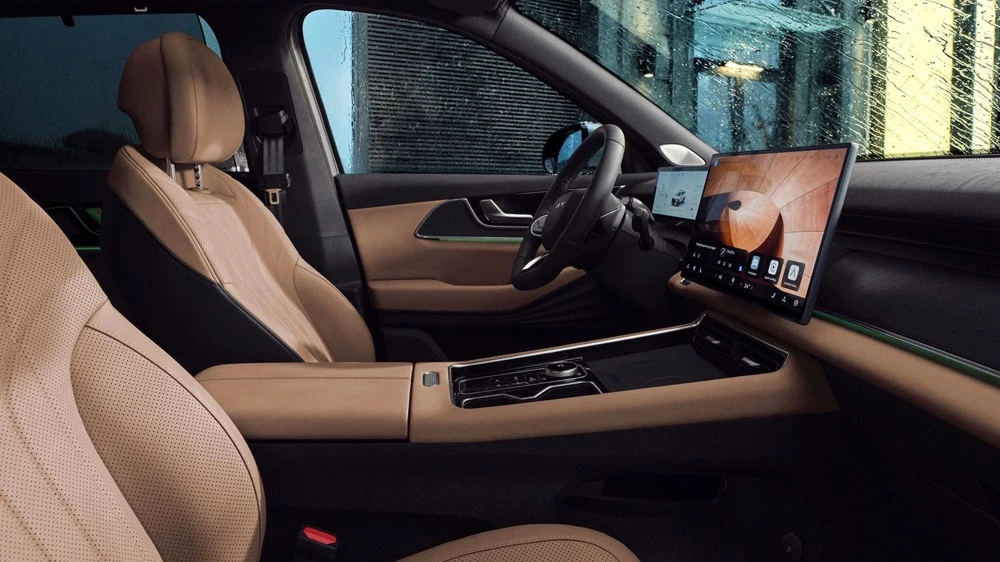 Кроссовер Chery Tiggo 9 интерьер