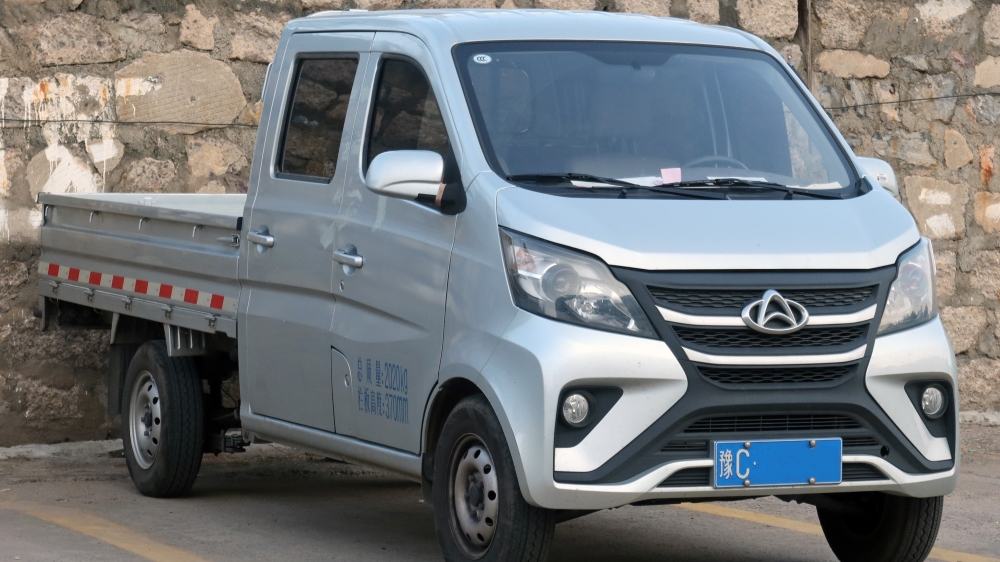 Пикап Changan Chana Star Xingka S201 сбоку спереди