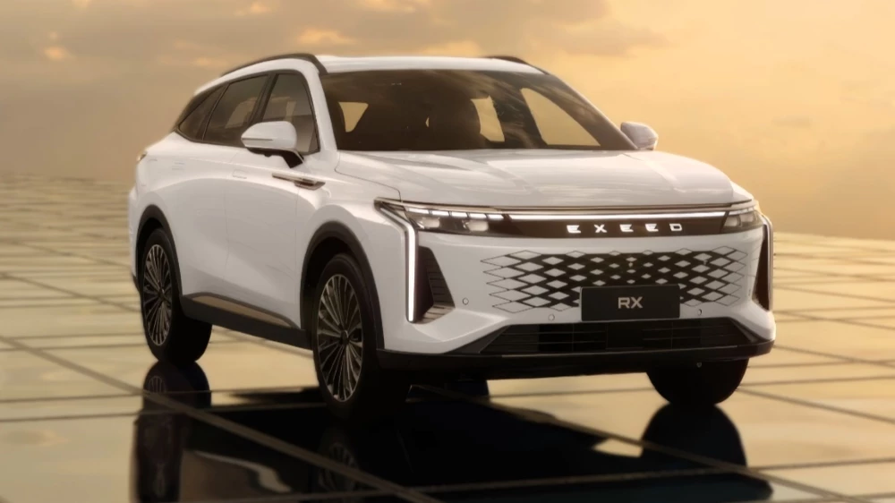 Exeed rx Urban спереди сбоку