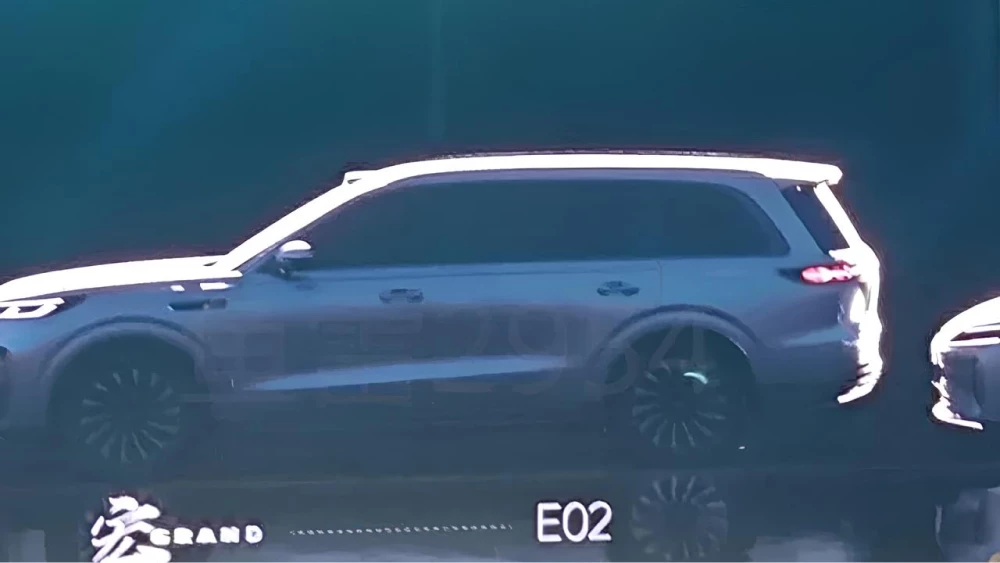 chery fulwin t11 кроссовер сбоку белый гибридный кроссовер