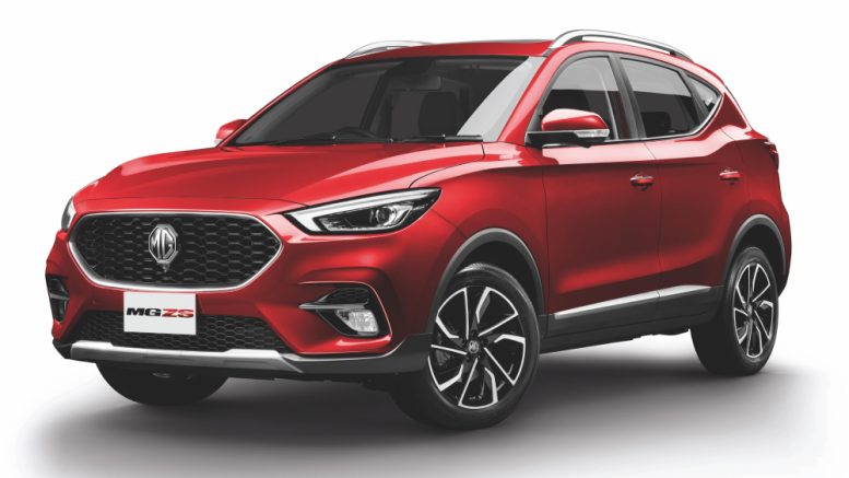 mg zs старт продаж цена комплектации кроссовер сбоку спереди красный