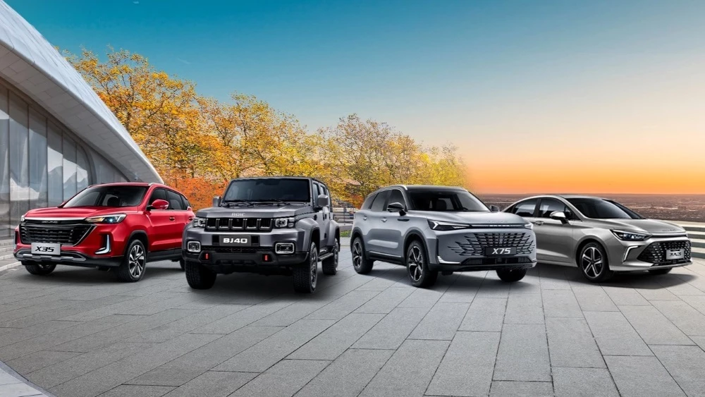 актуальные модели BAIC на автотор X35, BJ40, X75, U5 Plus,