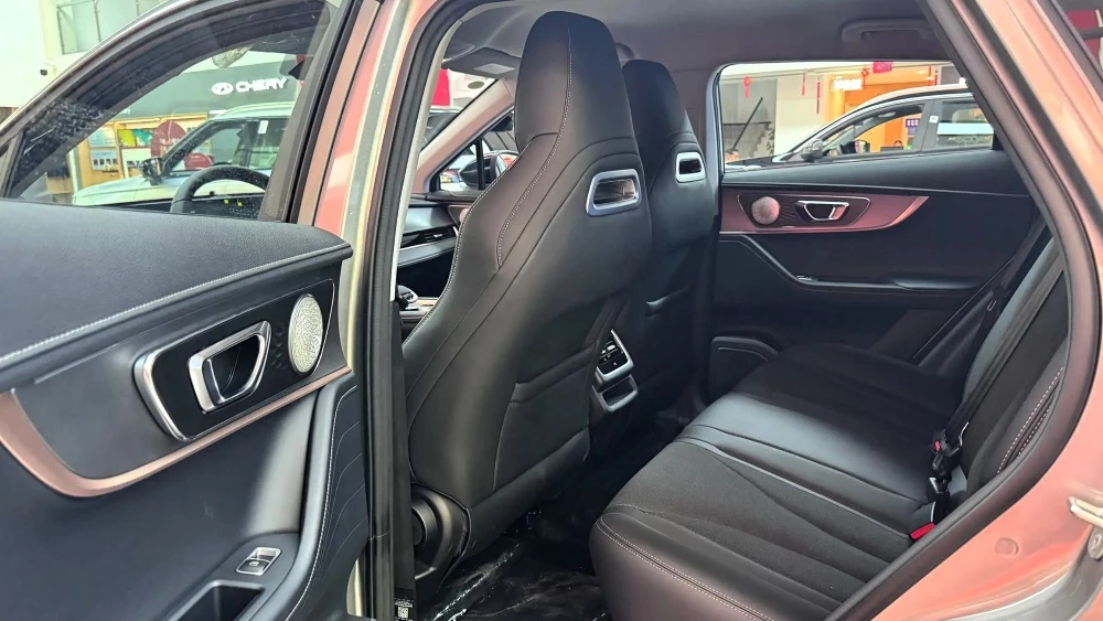 Chery Tiggo 5x High Energy Omoda C5 интерьер в Китае