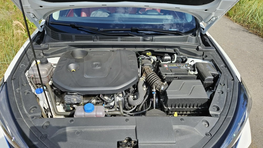 Changan Eado Plus тест мотор двигатель капот