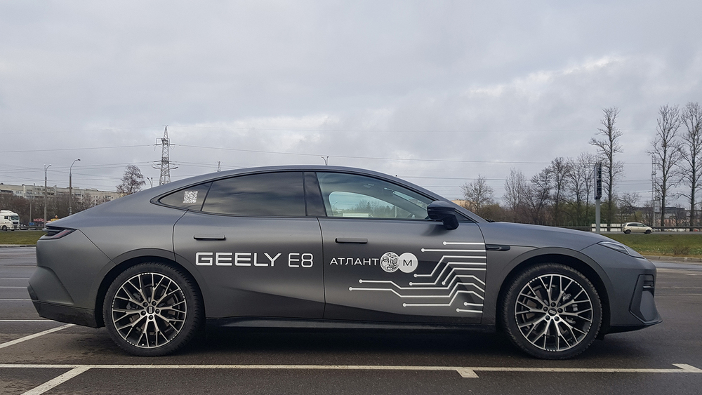 Geely E8 Galaxy в Беларуси тест обзор сбоку