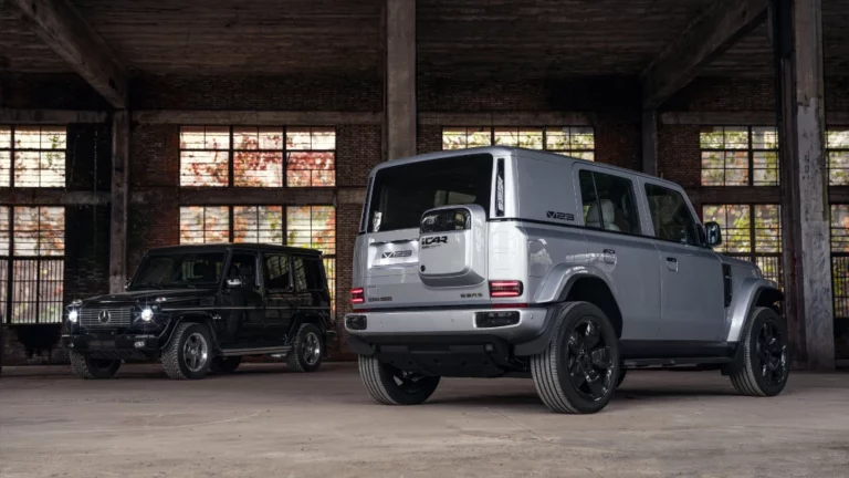 chery icar v23 электрический кроссовер сбоку сзади серебряный mercedes-benz g-class