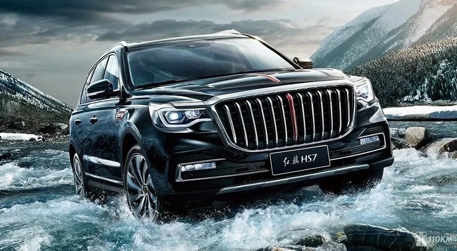 лифтбек HONGQI Н6 сбоку спереди реклама
