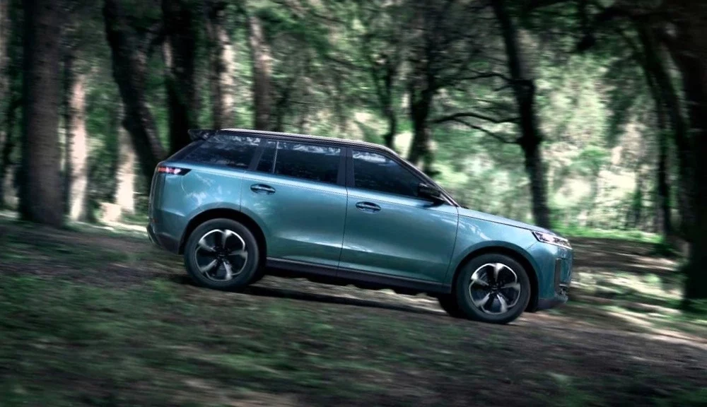 кроссовер jaecoo j5 сбоку россия