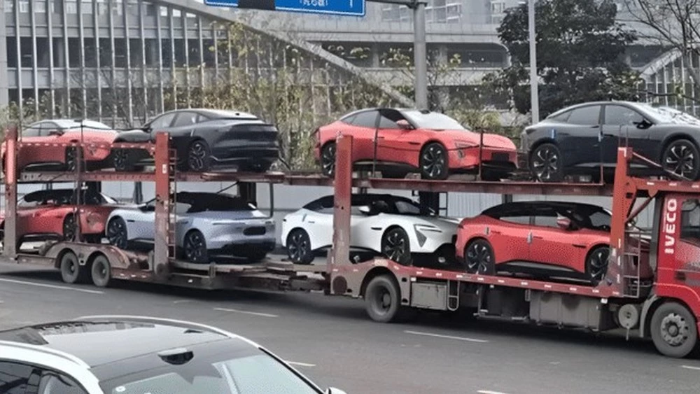 avatr 06 автовоз в китае дилеры