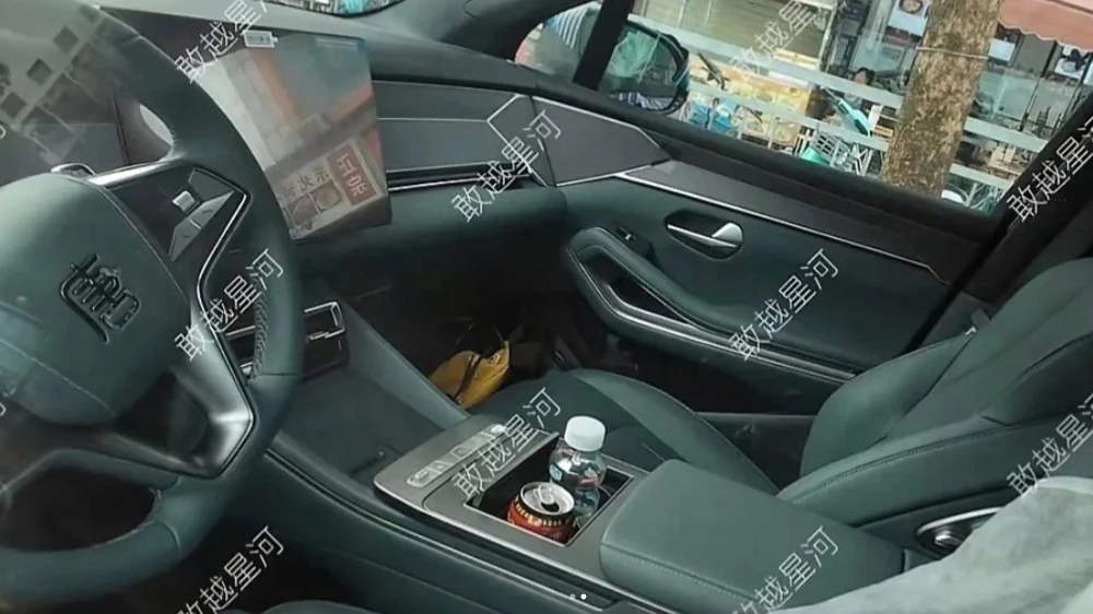 BYD Tang L салон интерьер