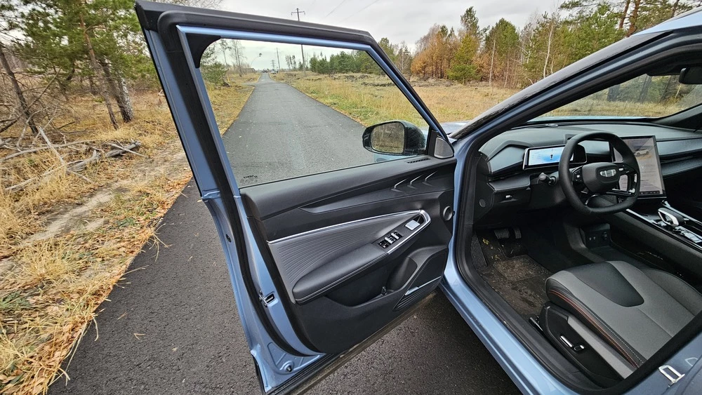 Geely Cityray тест салон интерьер дверь