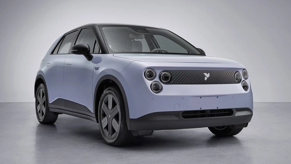 Электрический хэтчбек Nio Firefly EV сбоку спереди