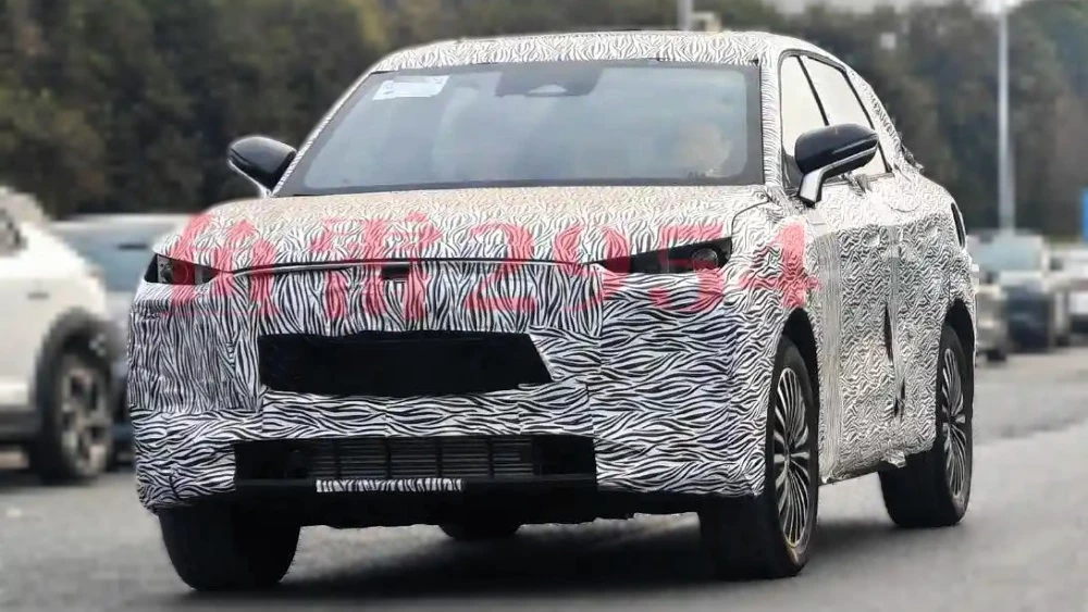 Chery T1G Tiggo 7L в Китае сбоку спереди