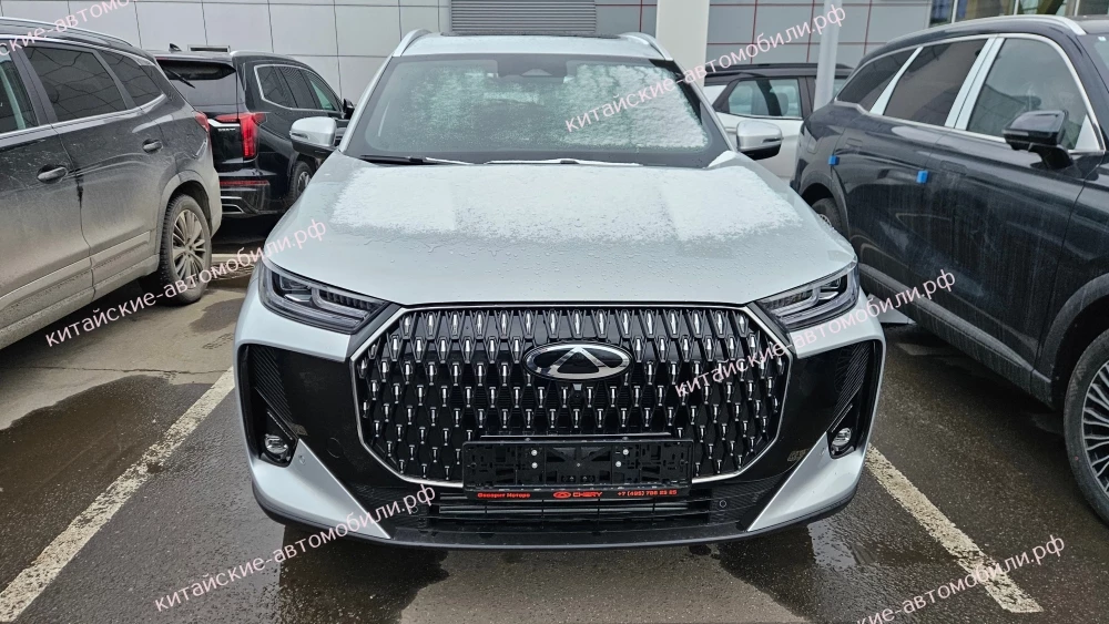 Chery Tiggo 7L в Москве в России спереди