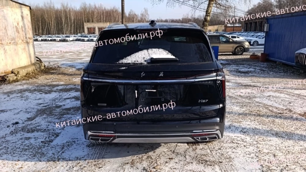 Hongqi HS7 кроссовер сзади в России