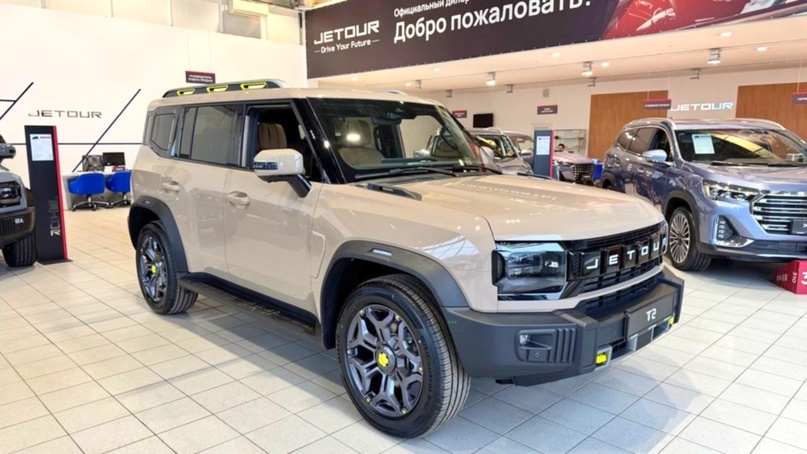 Jetour T2 Discovery с автоматом сбоку спереди у дилера в автосалоне купить новый GN Service