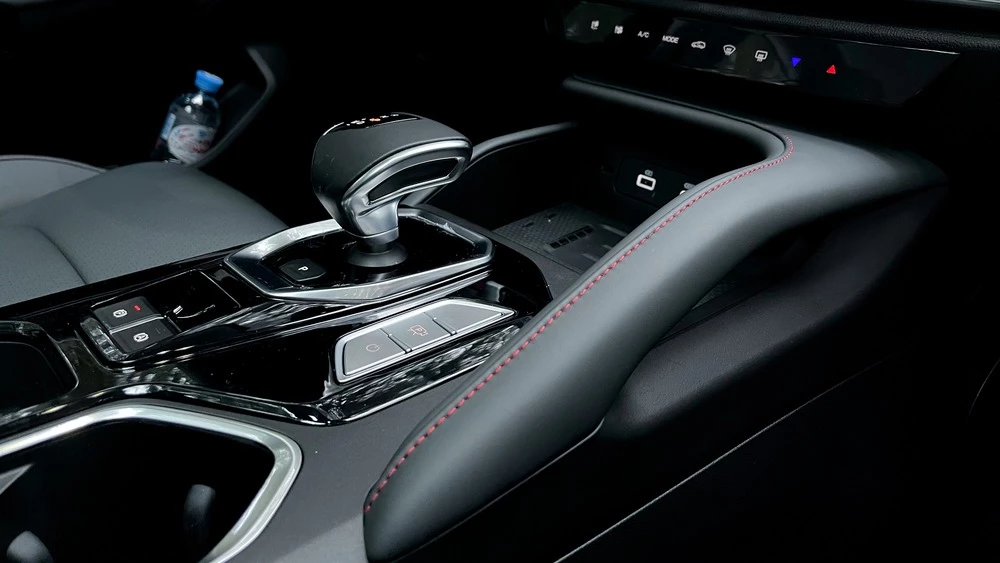 Jetour X50 салон интерьер тоннель селектор коробки передач