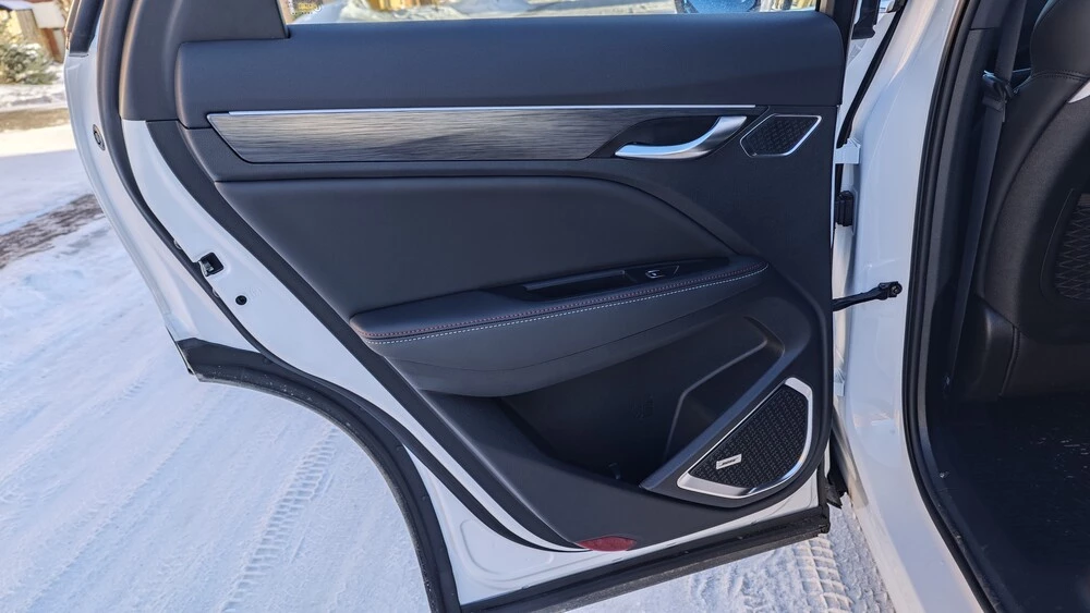 knewstar 001 салон интерьер двери задние карты