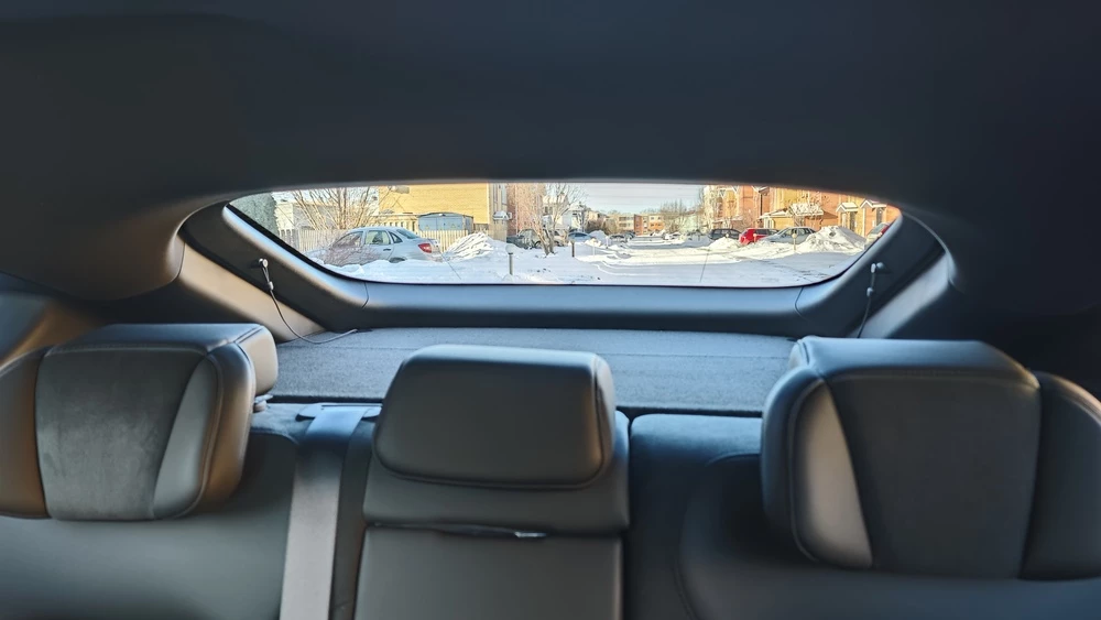 knewstar 001 салон интерьер второй ряд заднее стекло