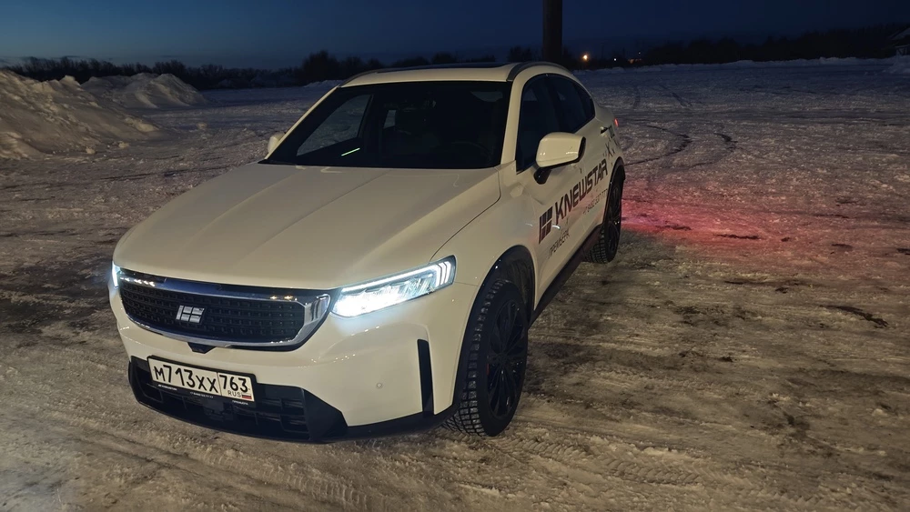 knewstar 001 спереди мишин на снегу зимой ночью свет