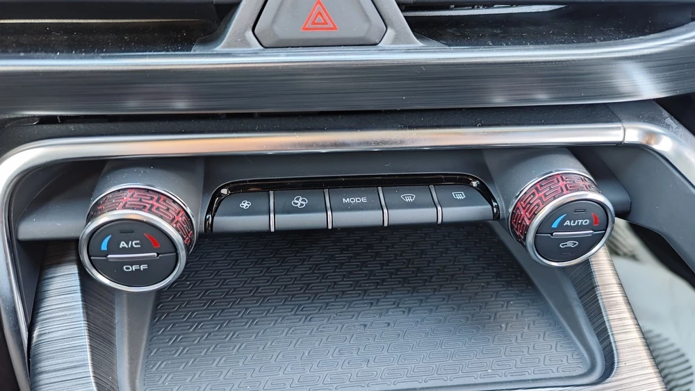 knewstar 001 салон интерьер управление климатом