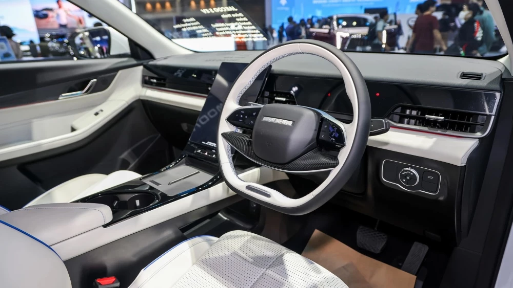 Jaecoo J5 EV интерьер