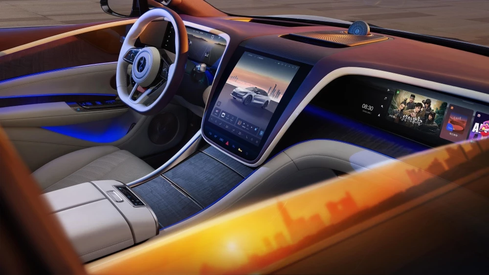 BYD Yangwang U7 салон интерьер первый ряд