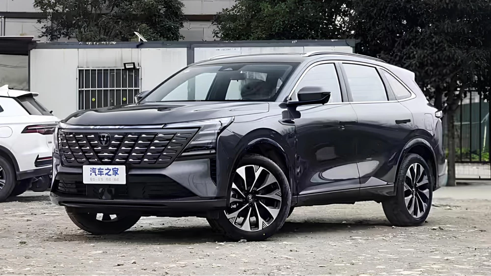 кроссовер changan cs75 plus jingyue сбоку спереди серый уникальные диски