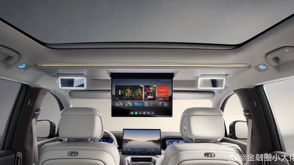 Denza N9 салон интерьер второй ряд дисплей на крыше