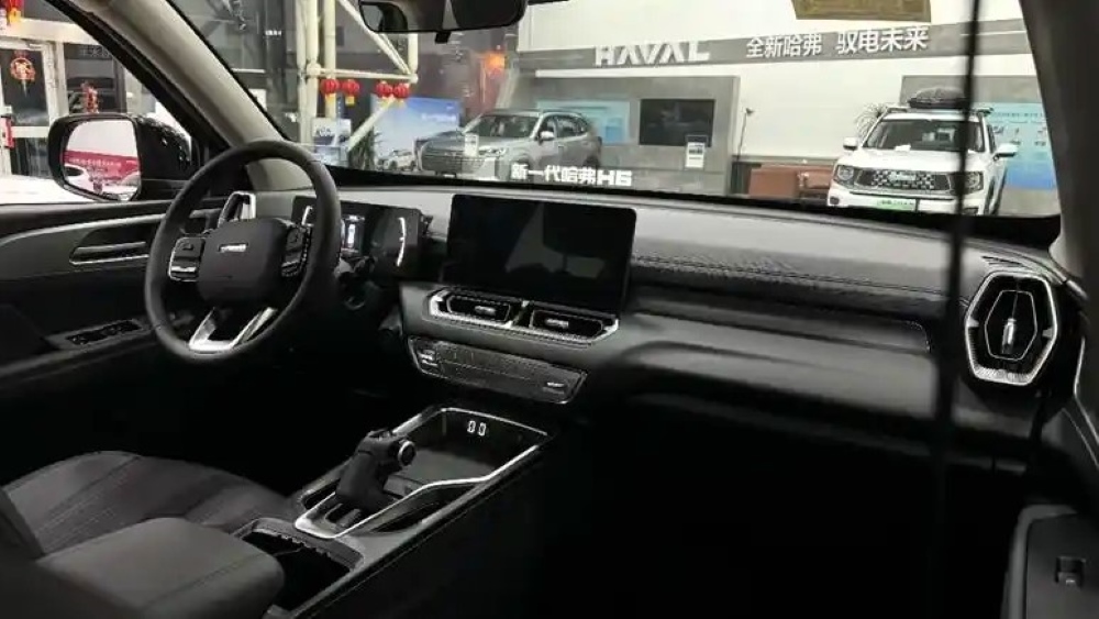 Внедорожник Haval H5 2025 интерьер