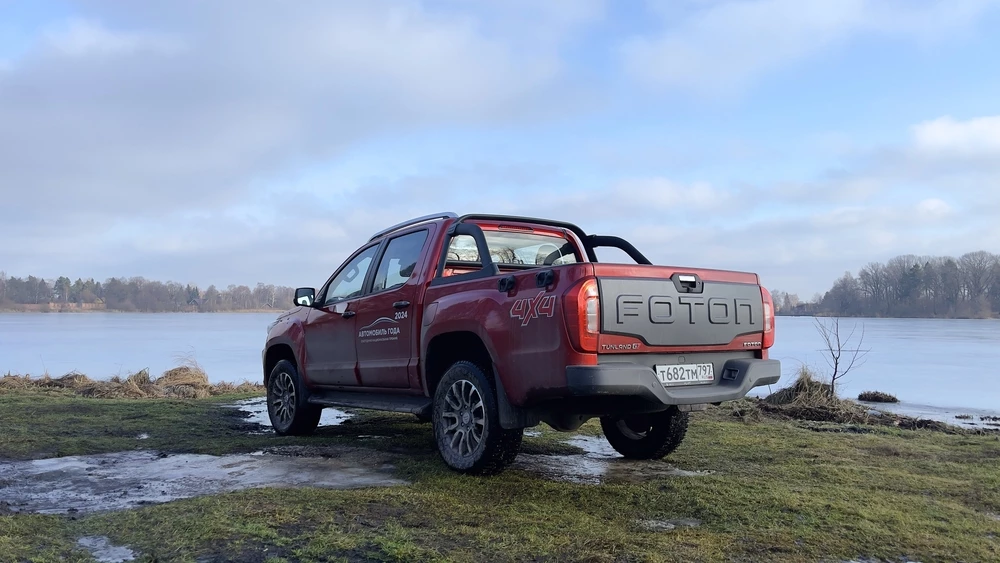 пикап Foton Tunland G7 тест сбоку сзади 