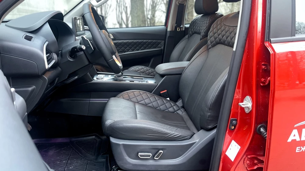 пикап Foton Tunland G7 тест салон интерьер первый ряд сиденья