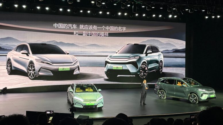 byd han l ev tang l ev белый серый электромобиль