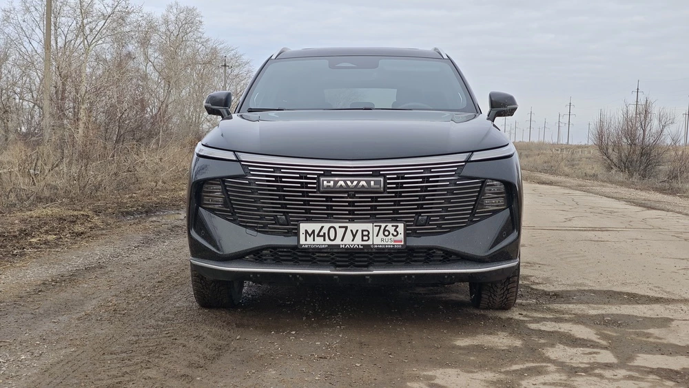 обновленный новый Haval F7 тест мишина спереди