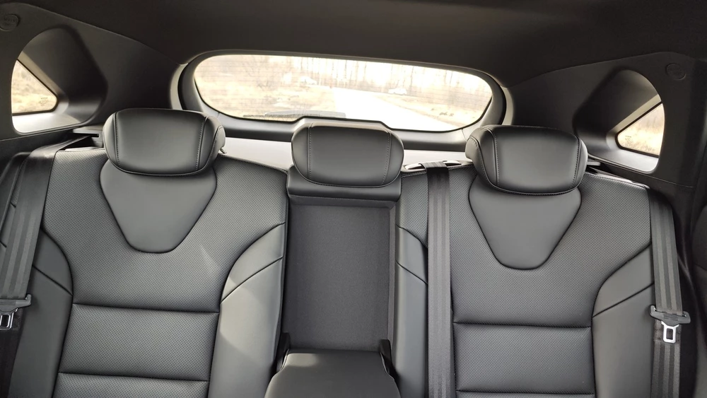 обновленный новый Haval F7 тест мишина салон интерьер сиденья второй ряд