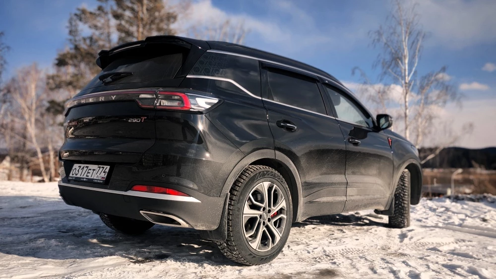 Кроссовер Chery Tiggo 7 Pro Max сзади сбоку