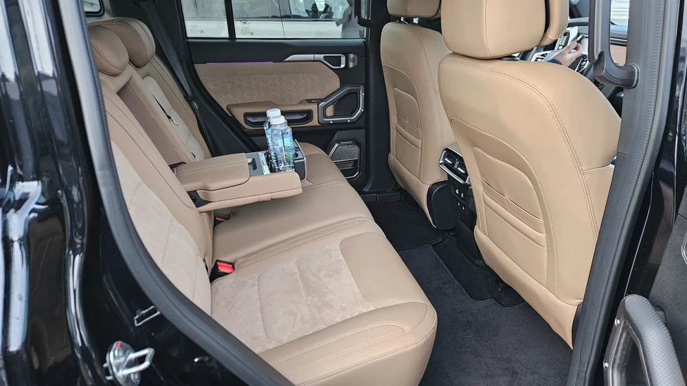 Jetour t2 с автоматом Discovery тест салон интерьер сиденья второй ряд