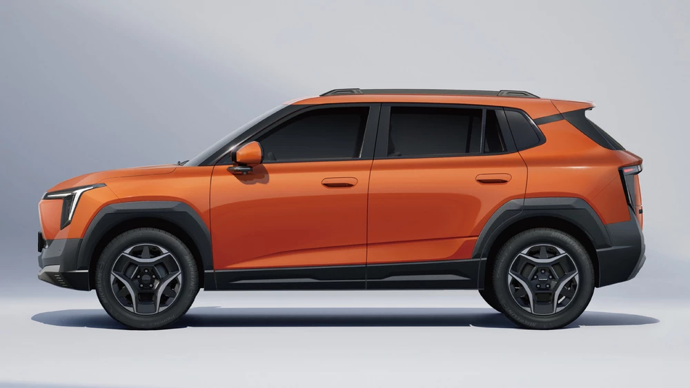 Dongfeng Nammi 06 сбоку