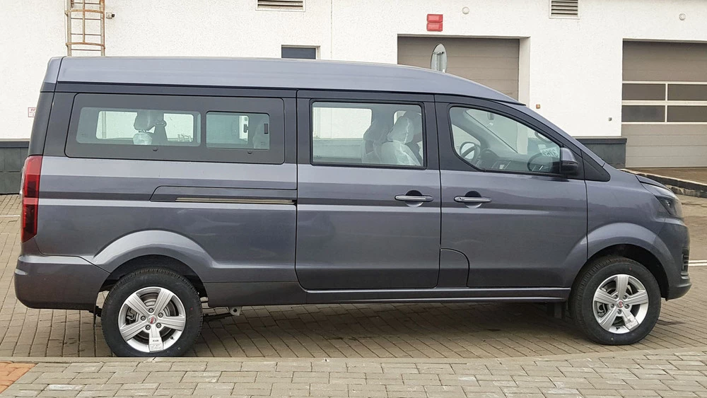 Shineray M7 минивэн SRM SKM в Беларуси сбоку