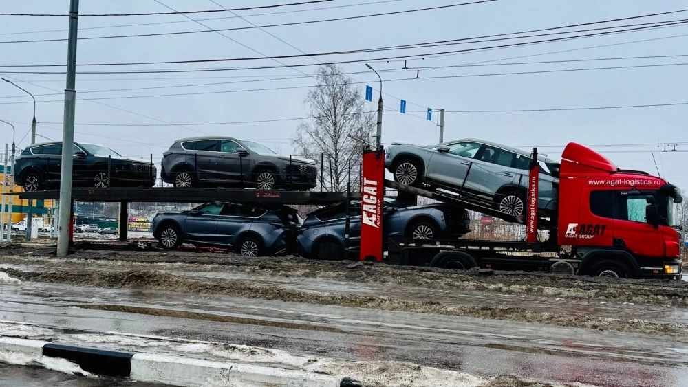 «Надо понимать, что автомобили недешевые». Какие скидки дают дилеры за кроссоверы Soueast Soueast автовоз дилер АБЦГрупп Ярославль
