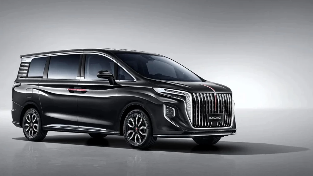 минивэн Hongqi HQ9 сбоку спереди