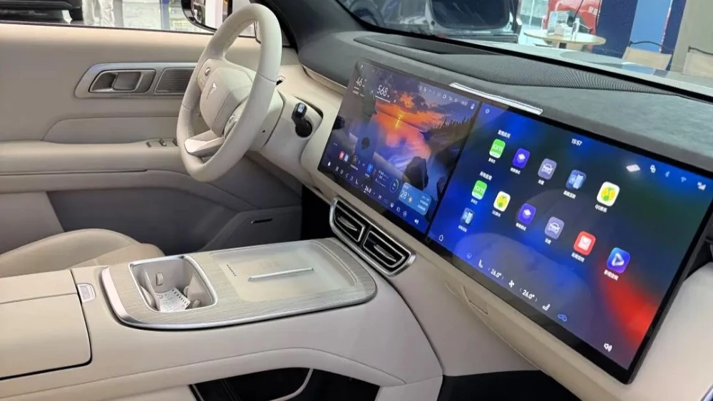 кроссовер Deepal S09 интерьер в Китае