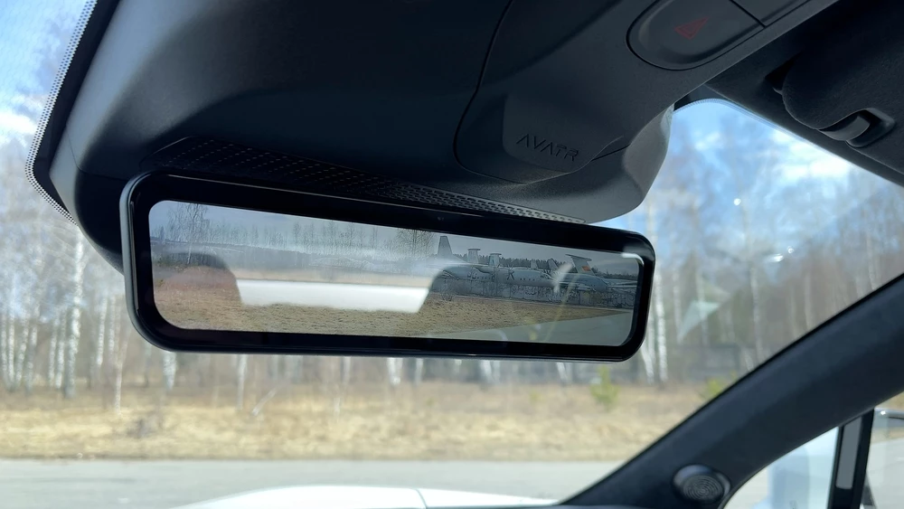 avatr 11 тест салон интерьер зеркало заднего вида